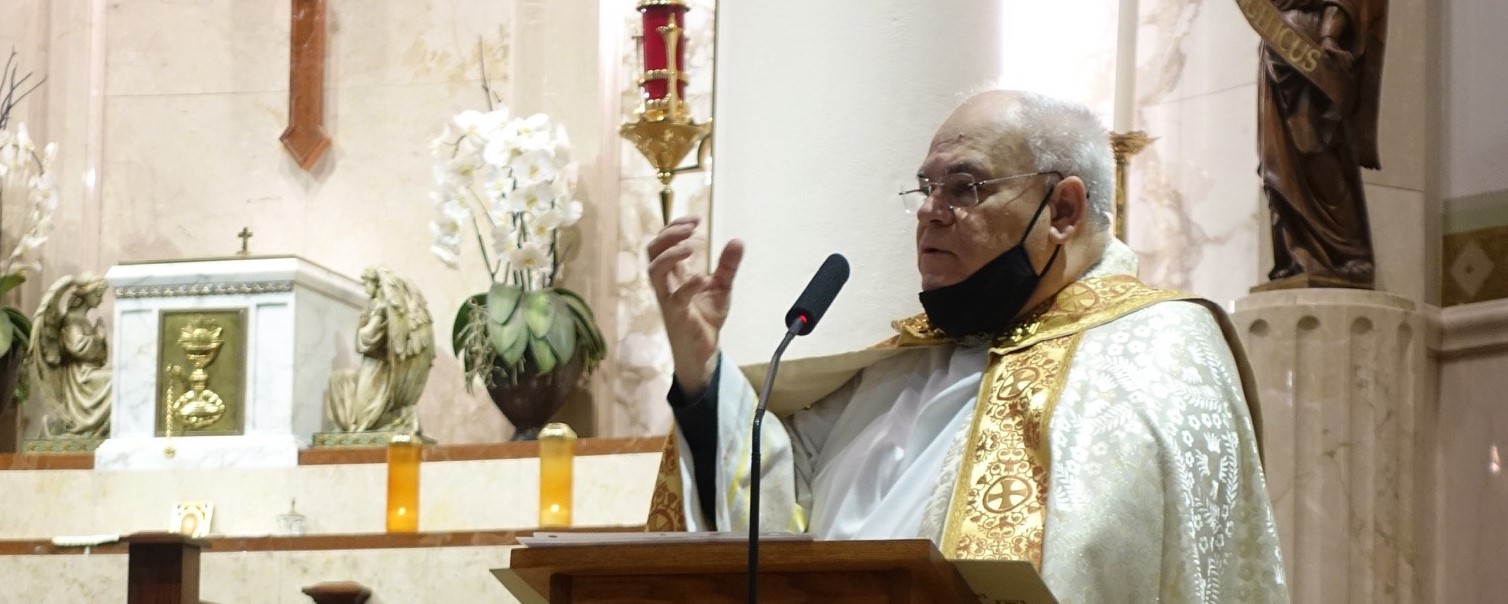 Fr. Larry Preaching
